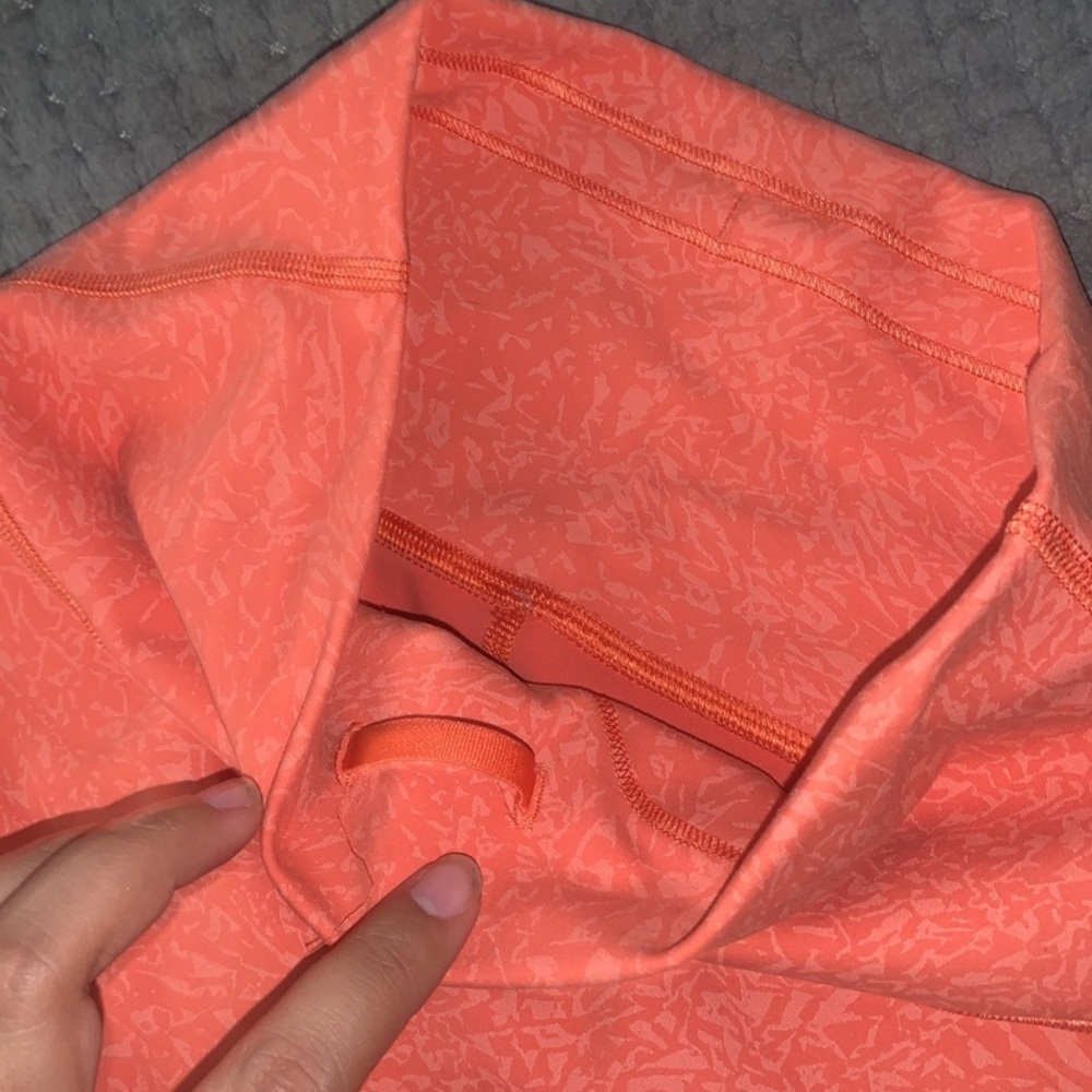 Lululemon shorts - Picture 7 of 9